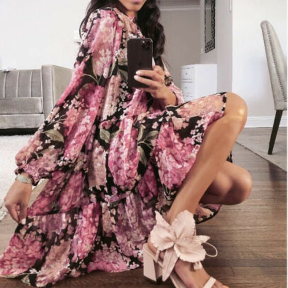 H&M Dresses & Skirts - Wide cut floral dress H&M
